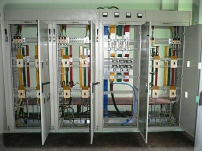 Щит с клеммным рядом 400х200