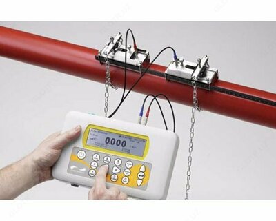 Portaflow 220A — портативный расходомер жидкости без врезки в трубопровод