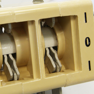 Выключатель-разъединитель ВР32-31В71250-32 УХЛ3