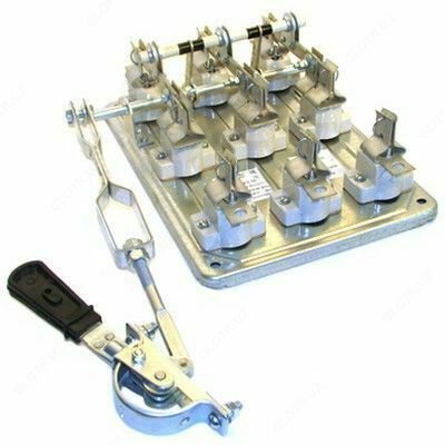 Рубильник со смещен.приводом РПС 2/1Л 250А (без ПН) рукоятка слева керамические изоляторы