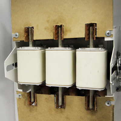 Ящик силовой с рубильником ЯБПВУ 400А IP54 с ППН-37 медные контакт основания