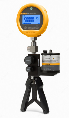 Fluke 700G29 — прецизионный калибратор манометров