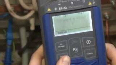 Е6-32 — цифровой мегаомметр