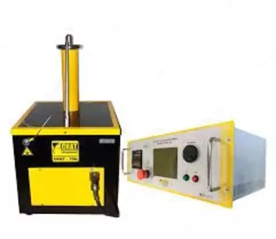 СКАТ-70Ц-С — аппарат испытания диэлектриков цифровой (измерительный блок для монтажа в стойку, высоковольтный блок 70 кВ в металлическом корпусе)