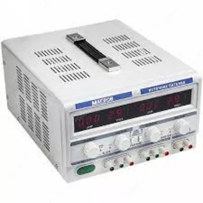 МЕГЕОН 32303 — трехканальный источник питания