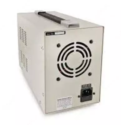 UT5003XE — линейный источник питания