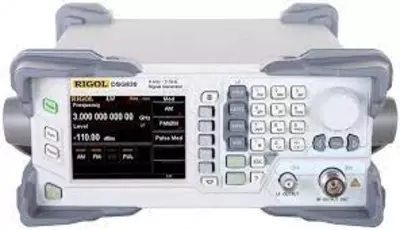 DSG836 — генератор сигналов высокочастотный