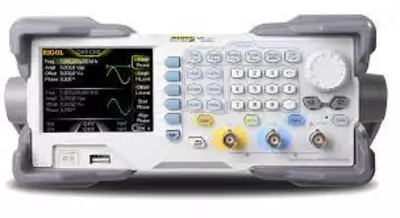 АКИП-3418/3 — генератор сигналов специальной формы