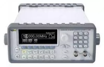 ПрофКиП Г3-123М — генератор сигналов низкочастотный